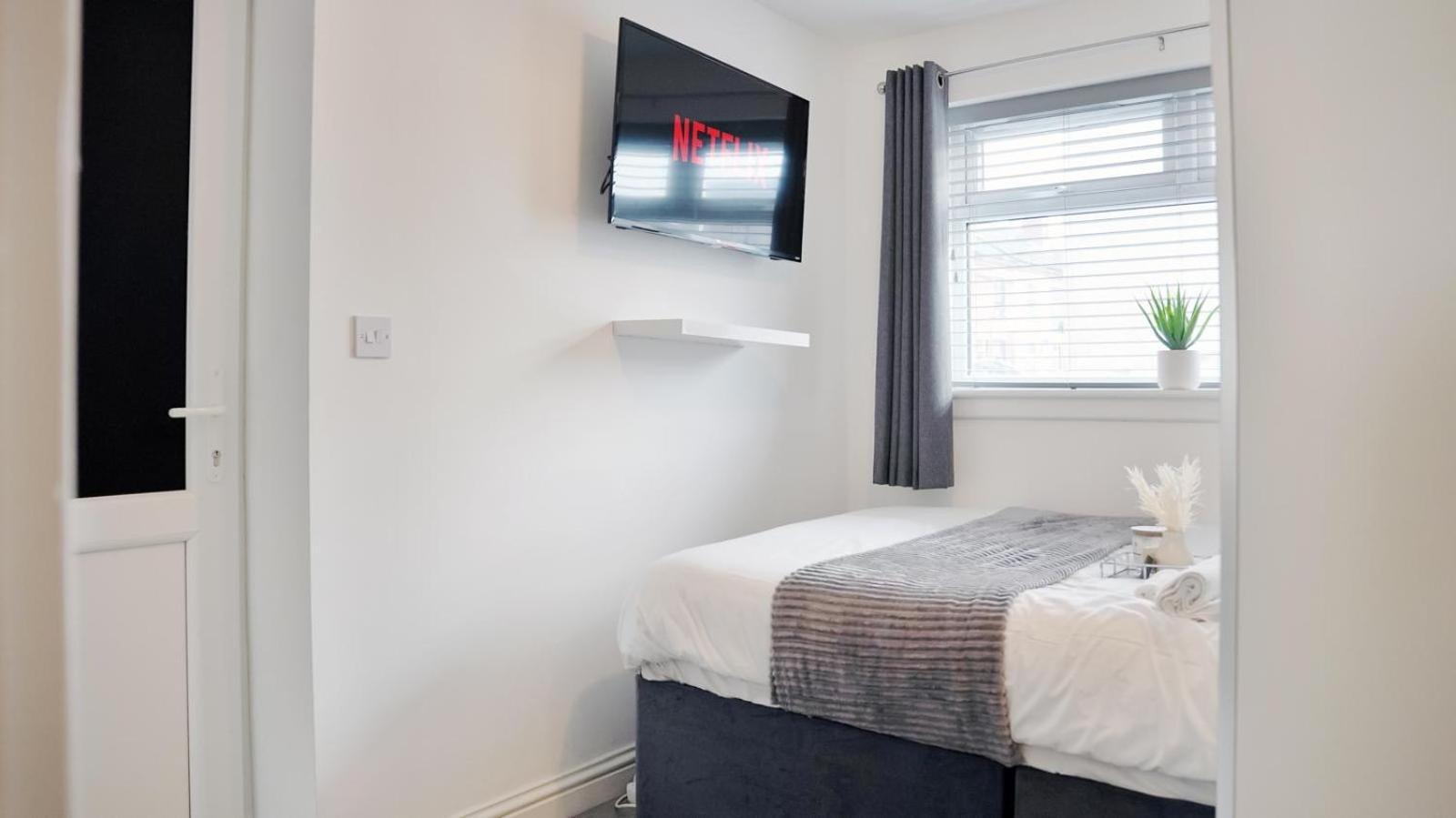 קובנטרי City Centre House, Parking With Ev, Free Wifi, Netflix מראה חיצוני תמונה