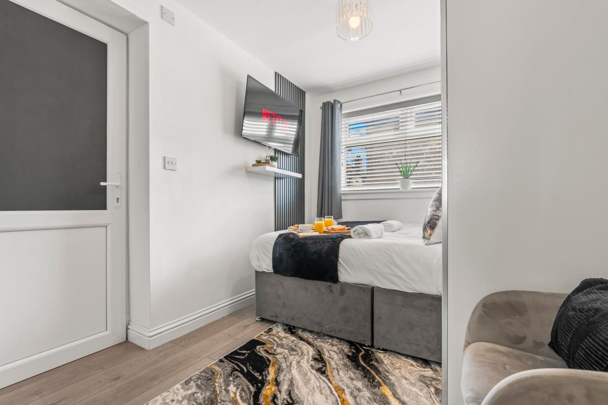 קובנטרי City Centre House, Parking With Ev, Free Wifi, Netflix מראה חיצוני תמונה
